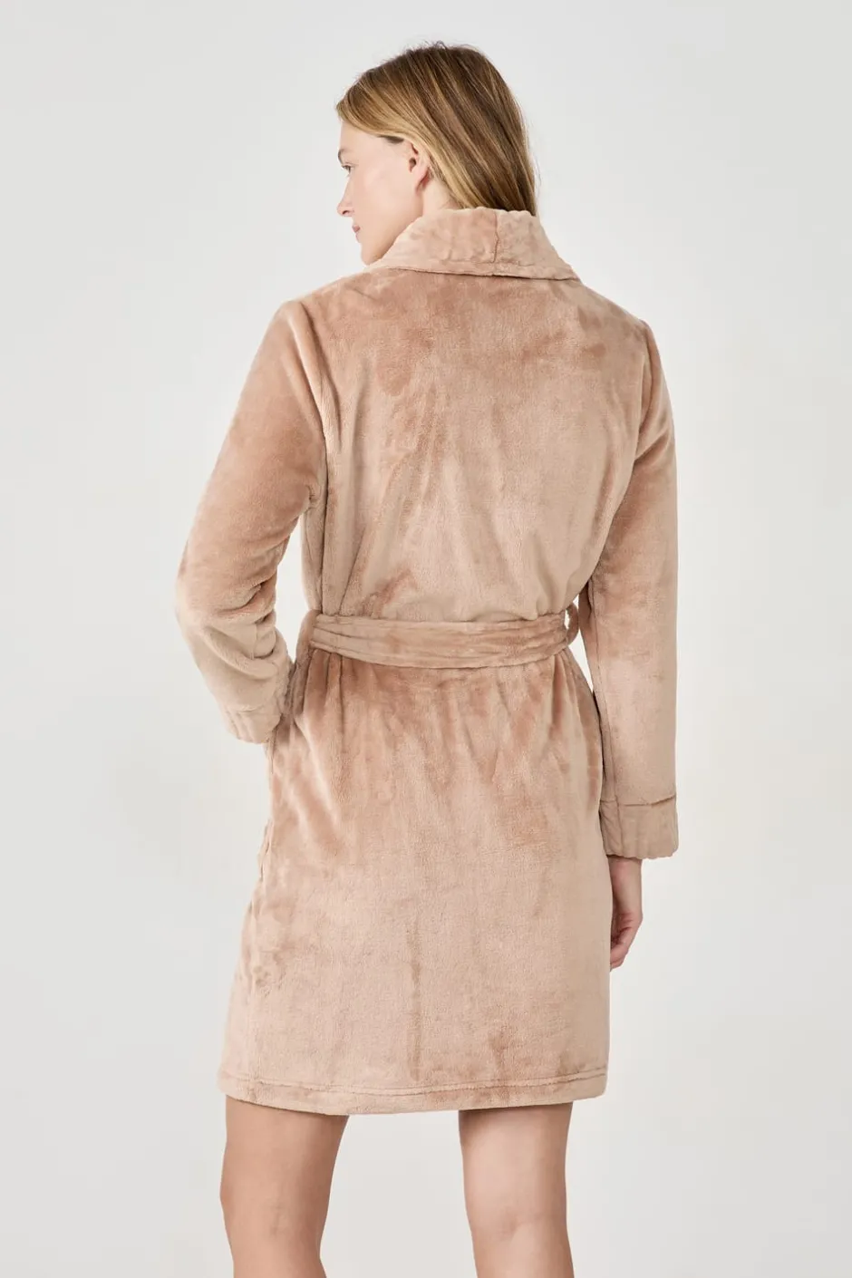 ETAM Batas|Batas Y Kimonos|Bata efecto terciopelo TAUPE