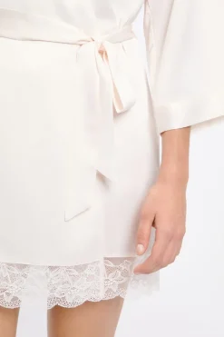 ETAM Pijamas Para Novias|Batas|Bata kimono satinada con detalles de encaje CRUDO