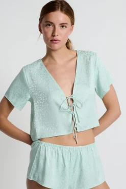 ETAM Partes De Arriba De Pijama|Blusa satinada de manga corta estampada con lazos CELADÓN