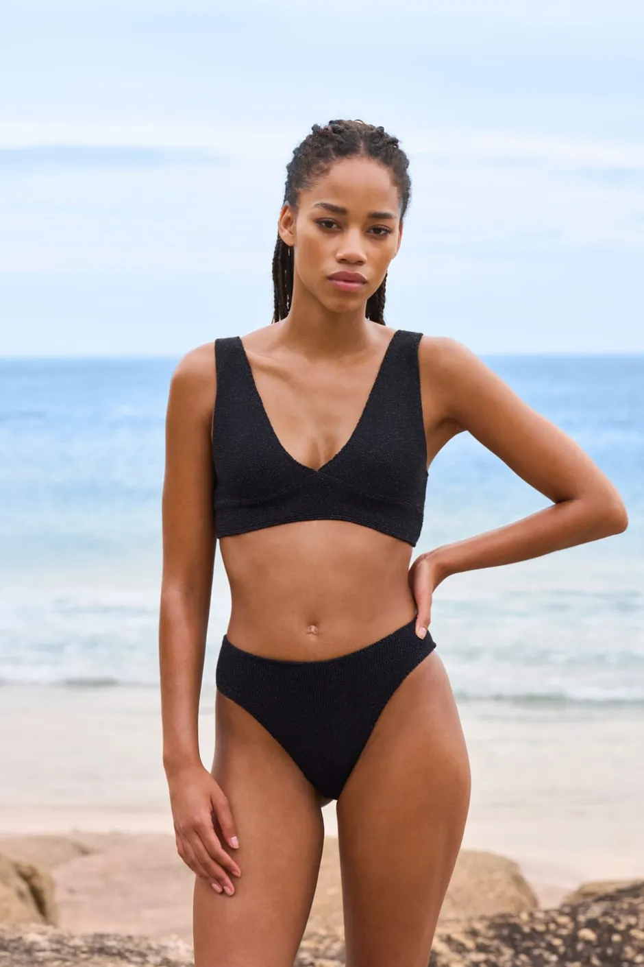 ETAM High Leg|Braguita de bikini de tiro alto brillante PLATA
