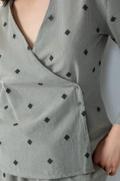 ETAM Partes De Arriba De Pijama|Los Pijamas Más Responsables|Camisa de pijama bordada a rayas de algodón KAKI