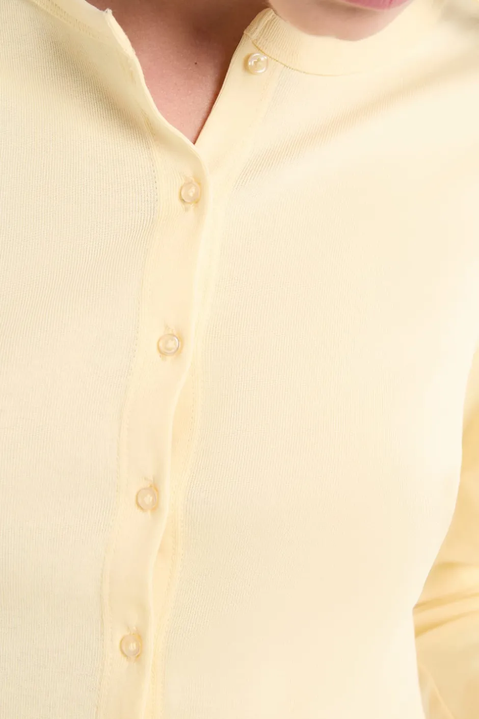 ETAM Cuello Redondo|Manga Larga|Camiseta abotonada de manga larga de algodón AMARILLO PÁLIDO