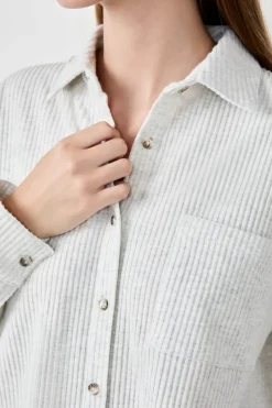 ETAM Homewear|Pijamas Calentitos|Camiseta de pijama acanalada GRIS CLARO