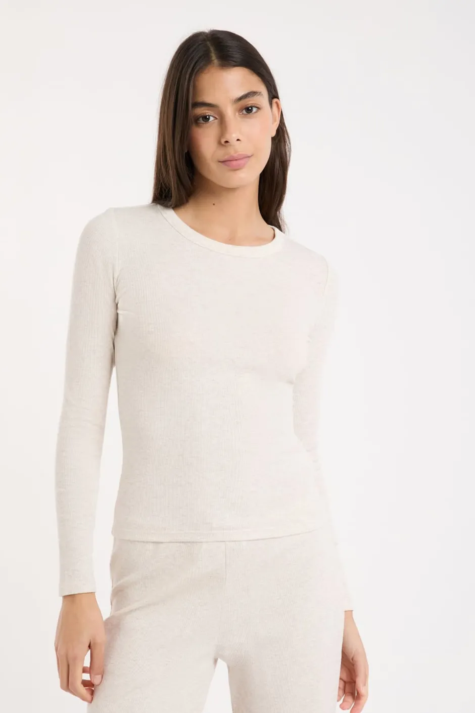 ETAM Los Pijamas Más Responsables|Pijamas Esenciales|Camiseta de pijama con cuello redondo y algodón BEIGE