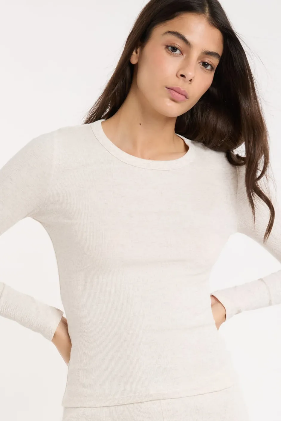 ETAM Los Pijamas Más Responsables|Pijamas Esenciales|Camiseta de pijama con cuello redondo y algodón BEIGE