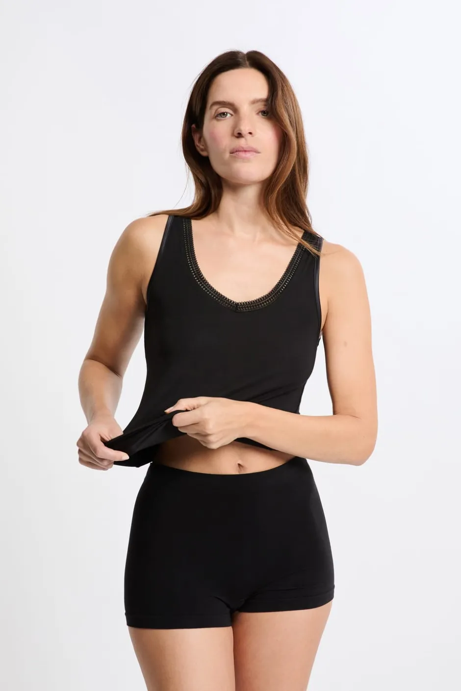 ETAM Colección Térmica|Pijamas Esenciales|Camiseta interior de tejido térmico NEGRO