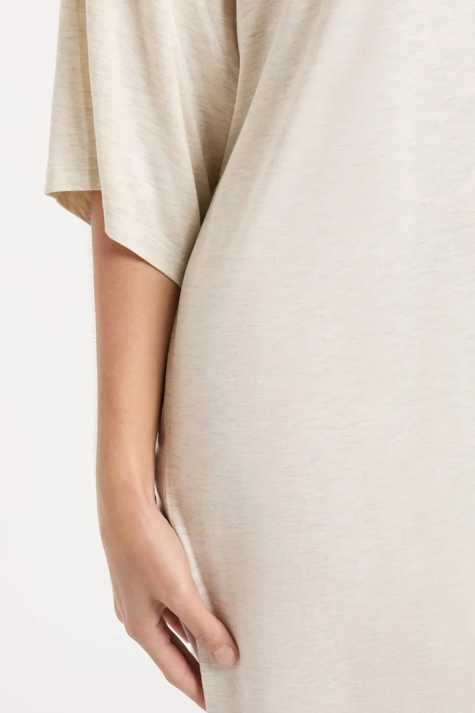 ETAM Los Pijamas Más Responsables|Pijamas Esenciales|Camisón con cuello redondo BEIGE