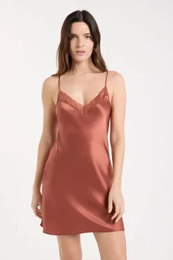ETAM Pijamas De Seda|Camisones De Tirantes|Camisón de seda con detalles de encaje arena