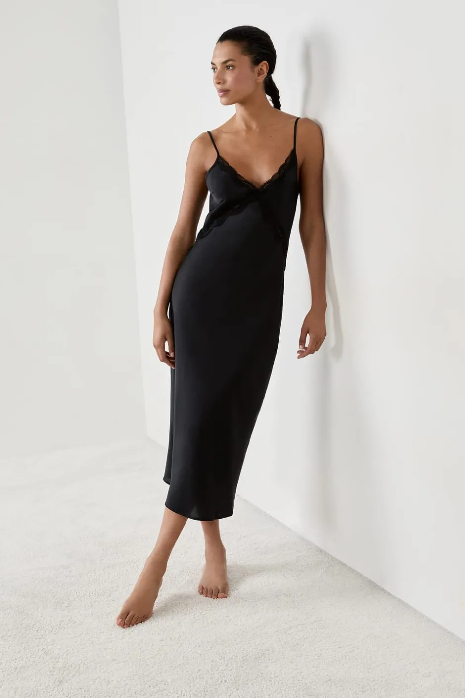ETAM Pijamas Sexy|Camisones De Tirantes|Camisón largo satinado con detalles de encaje NEGRO