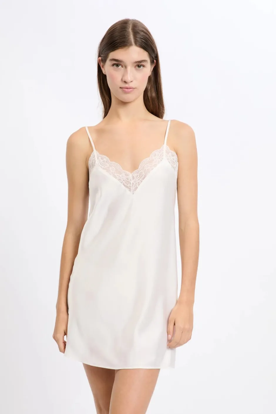 ETAM Pijamas Para Novias|Camisones De Tirantes|Camisón satinado con detalles de encaje CRUDO