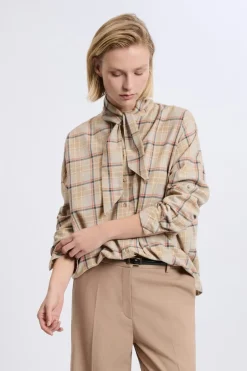 ETAM Camisas Fluidas|Camisas Chic|Chemise avec détail à nouer avec coton BEIGE