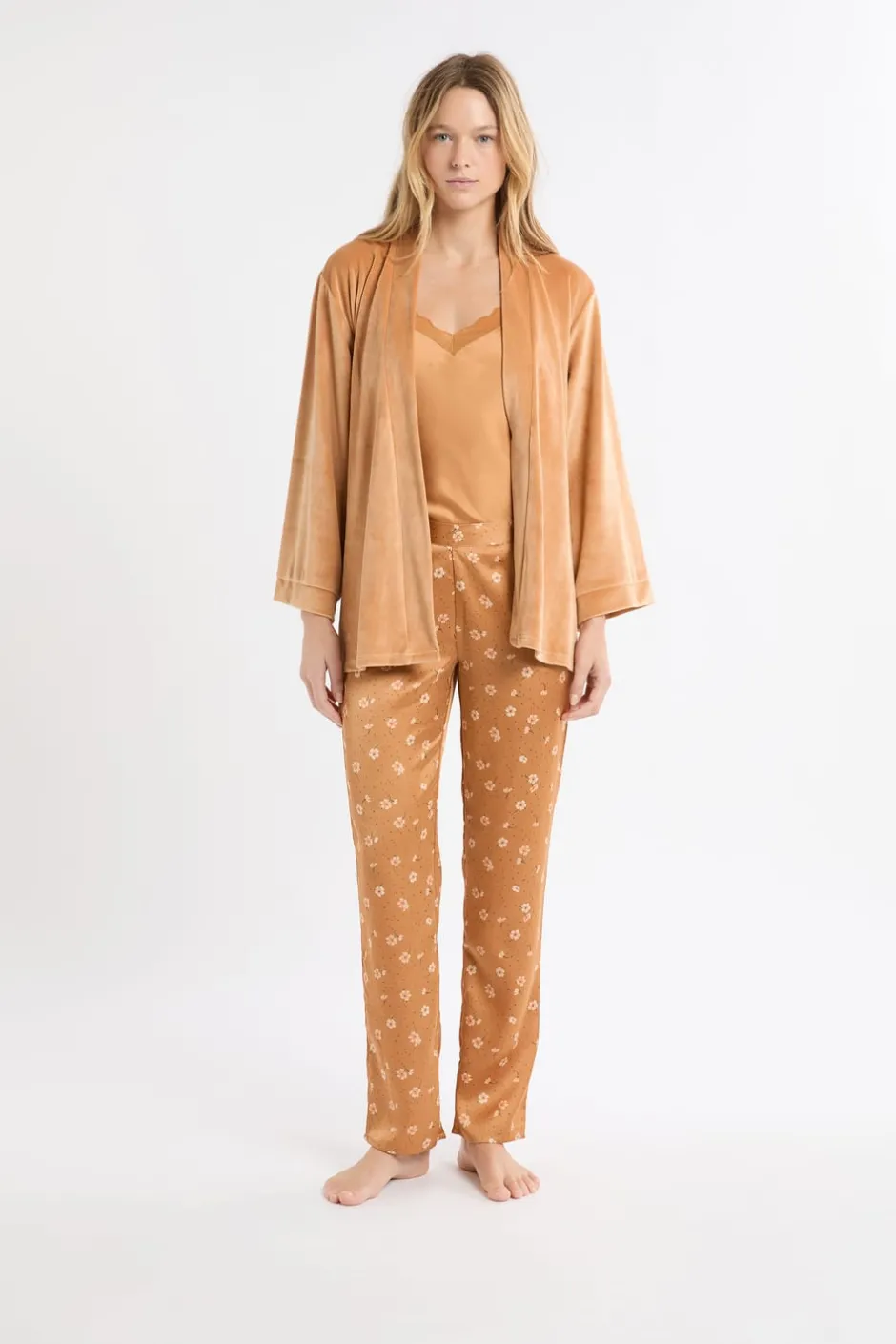 ETAM Pijamas 2 Y 3 Piezas|Conjunto de pijama de 3 piezas de satén con estampado floral IMP FD MARRÓN