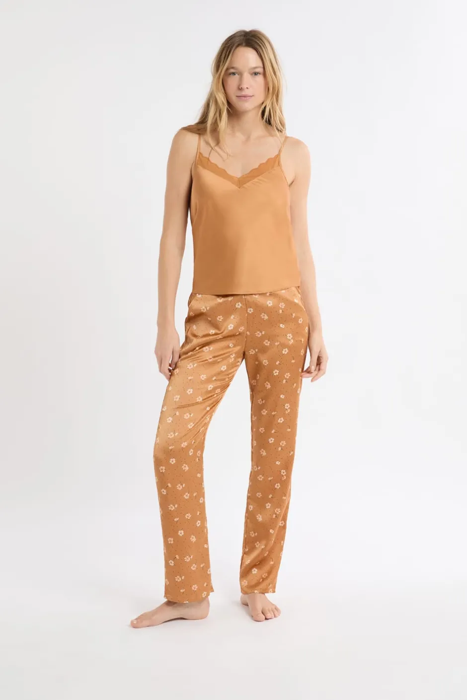 ETAM Pijamas 2 Y 3 Piezas|Conjunto de pijama de 3 piezas de satén con estampado floral IMP FD MARRÓN