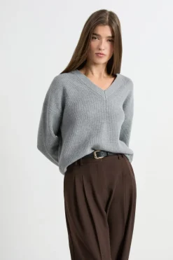 ETAM Básicos|Cuello En V|Jersey de manga larga con cuello en V GRIS