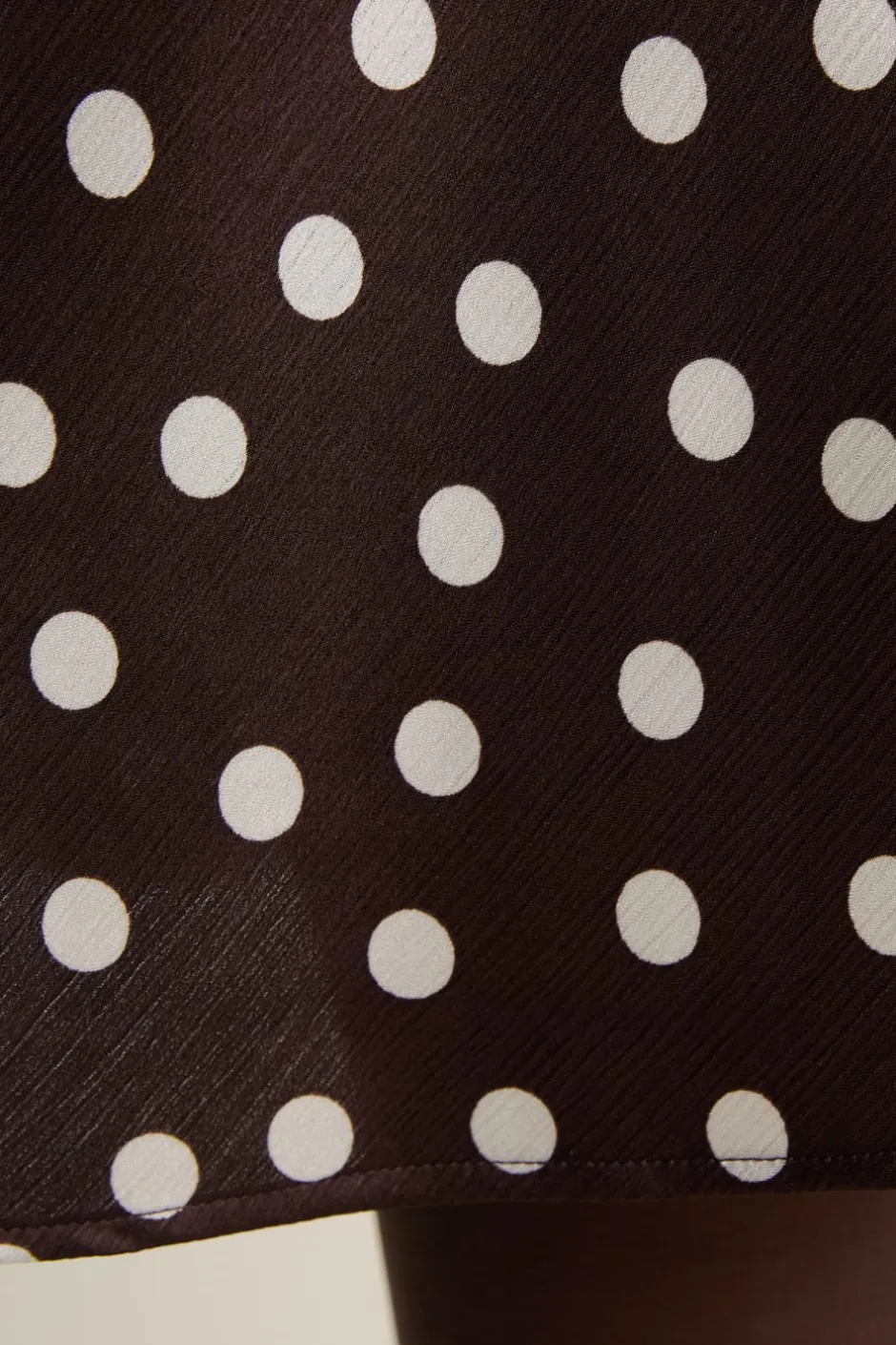 ETAM Faldas Estampadas|Faltas Cortas|Jupe courte satinée à pois MARRON