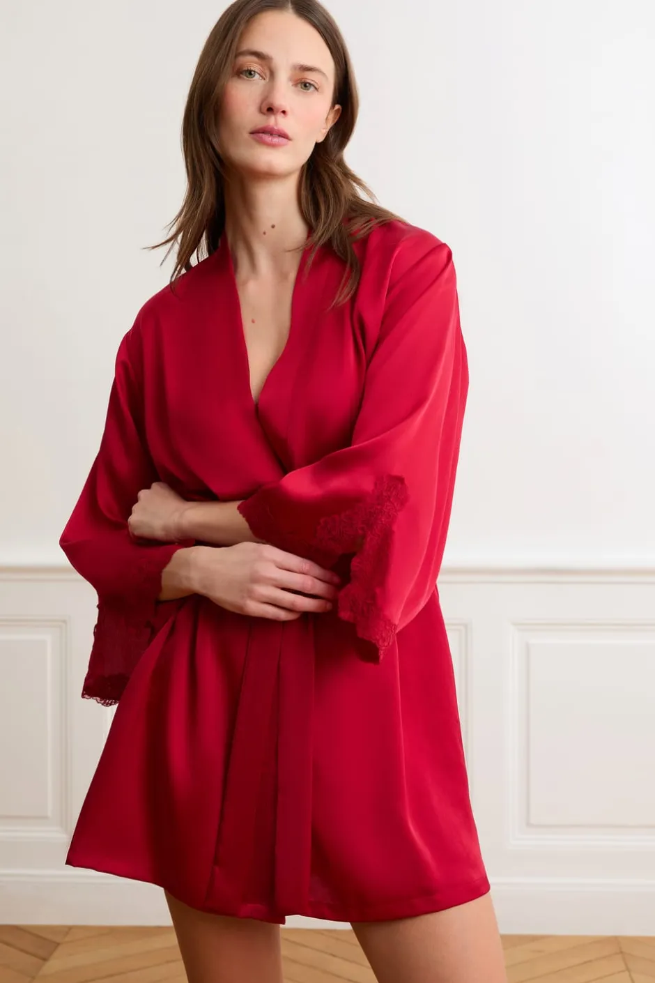 ETAM Los Pijamas Más Responsables|Pijamas Sexy|Kimono satinado ROJO