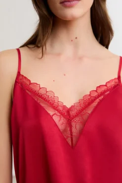 ETAM Los Pijamas Más Responsables|Pijamas Sexy|Mono corto de satén con espalda descubierta y detalles de encaje ROJO