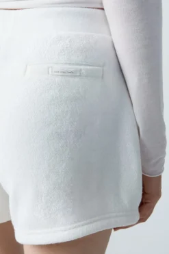 ETAM Homewear|Partes De Abajo De Pijama|Pantalón corto de forro polar granulado CRUDO