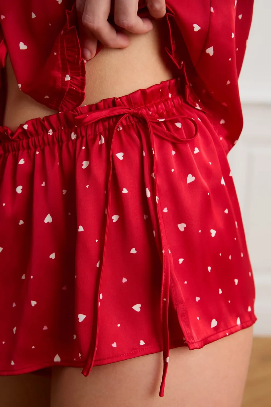 ETAM Los Pijamas Más Responsables|Partes De Abajo De Pijama|Pantalón corto de pijama de satén con lunares ROJO