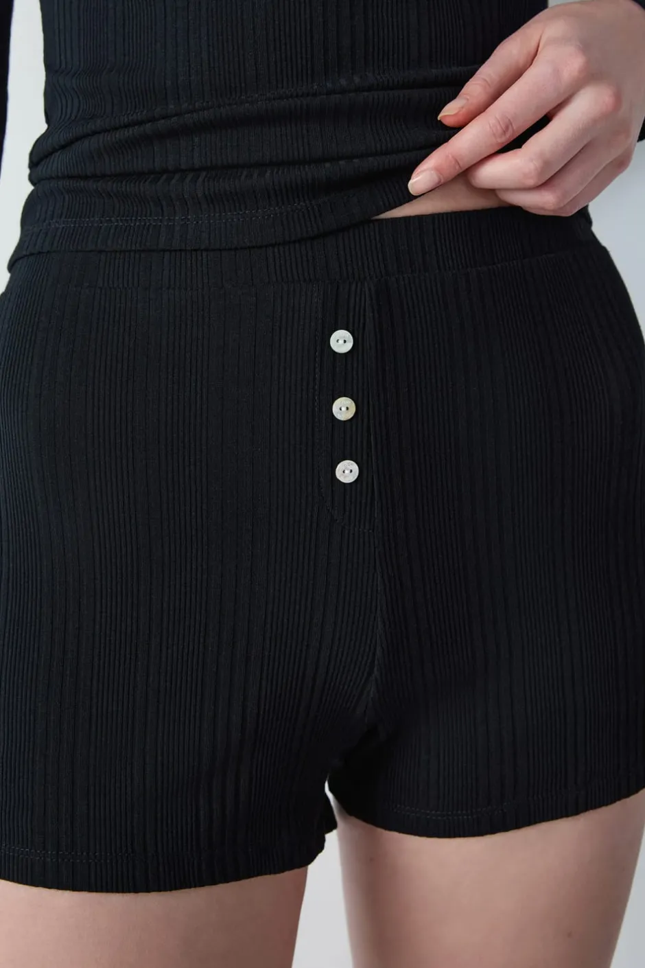 ETAM Partes De Abajo De Pijama|Los Pijamas Más Responsables|Pantalón corto de pijama de algodón de canalé, corte recto NEGRO
