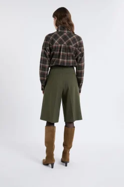 ETAM Shorts|Shorts Lisos|Pantalón corto tipo bermuda CAQUI