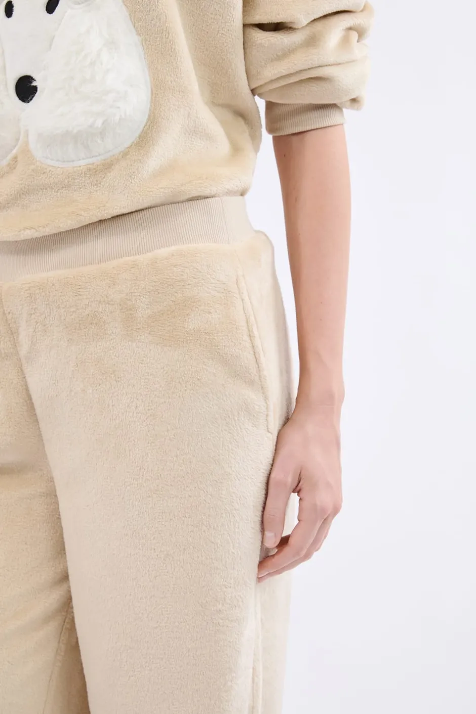 ETAM Pijamas Calentitos|Partes De Abajo De Pijama|Pantalón de pijama con efecto terciopelo BEIGE