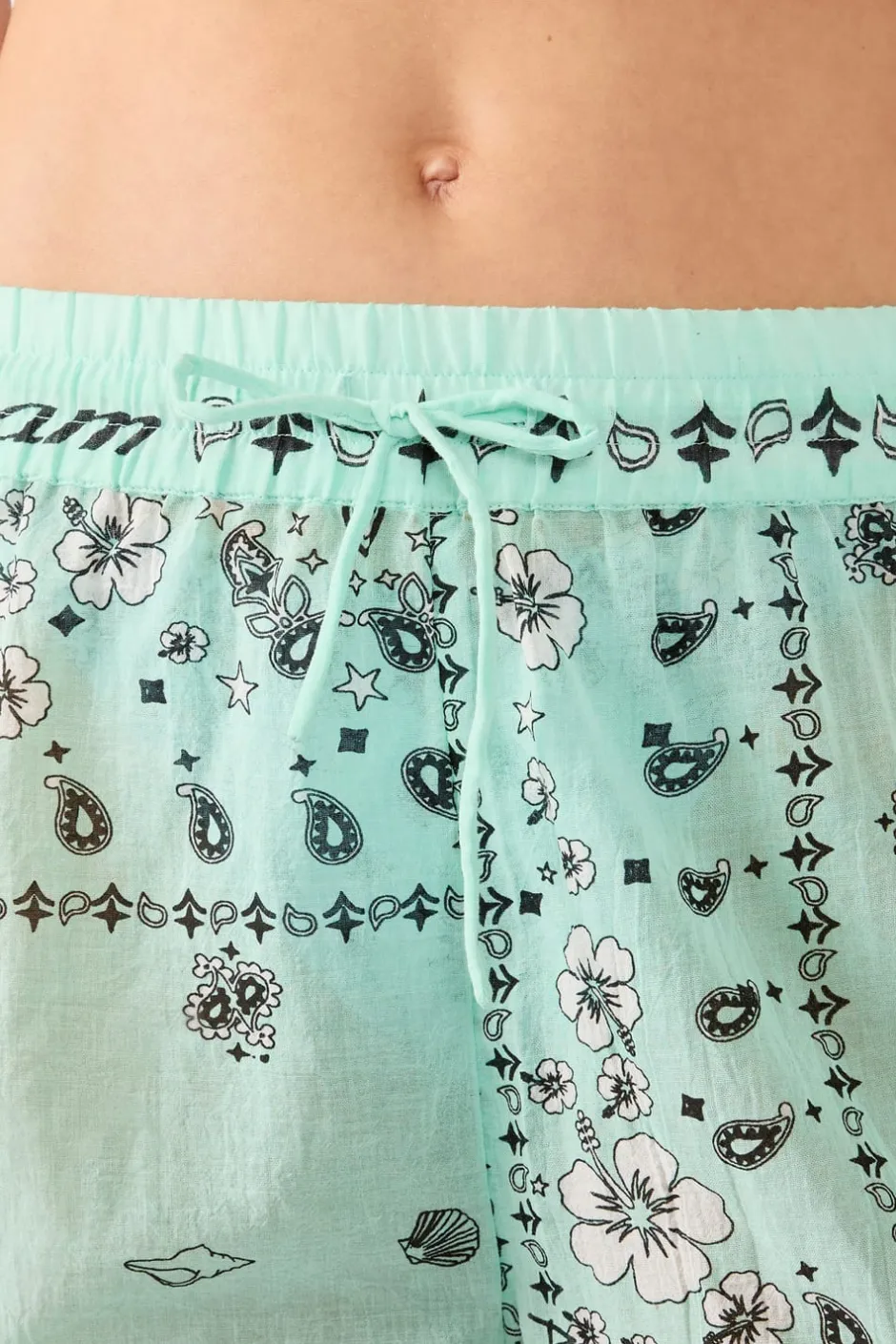 ETAM Túnicas Y Vestidos De Playa|Pantalones cortos de algodón estampados ESTAMPADO FONDO VERDE