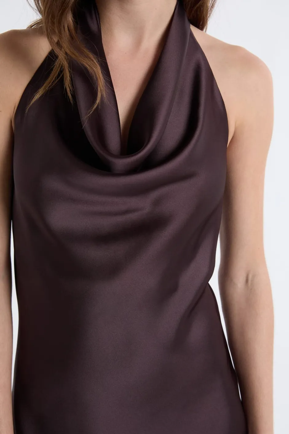 ETAM Vestidos Cortos|Vestidos Lisos|Robe satinée avec col benitier MARRON