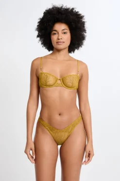 ETAM Tanga Brasileño|Tanga con bordado floral AMARILLO ÁCIDO