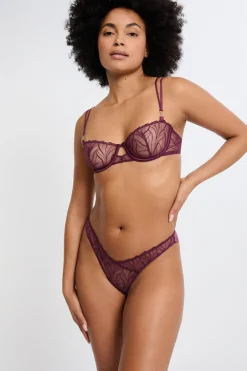 ETAM Tanga Brasileño|Tanga con bordado floral MORADO