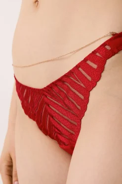 ETAM Tanga Brasileño|Tanga de encaje con detalles de bisutería ROJO