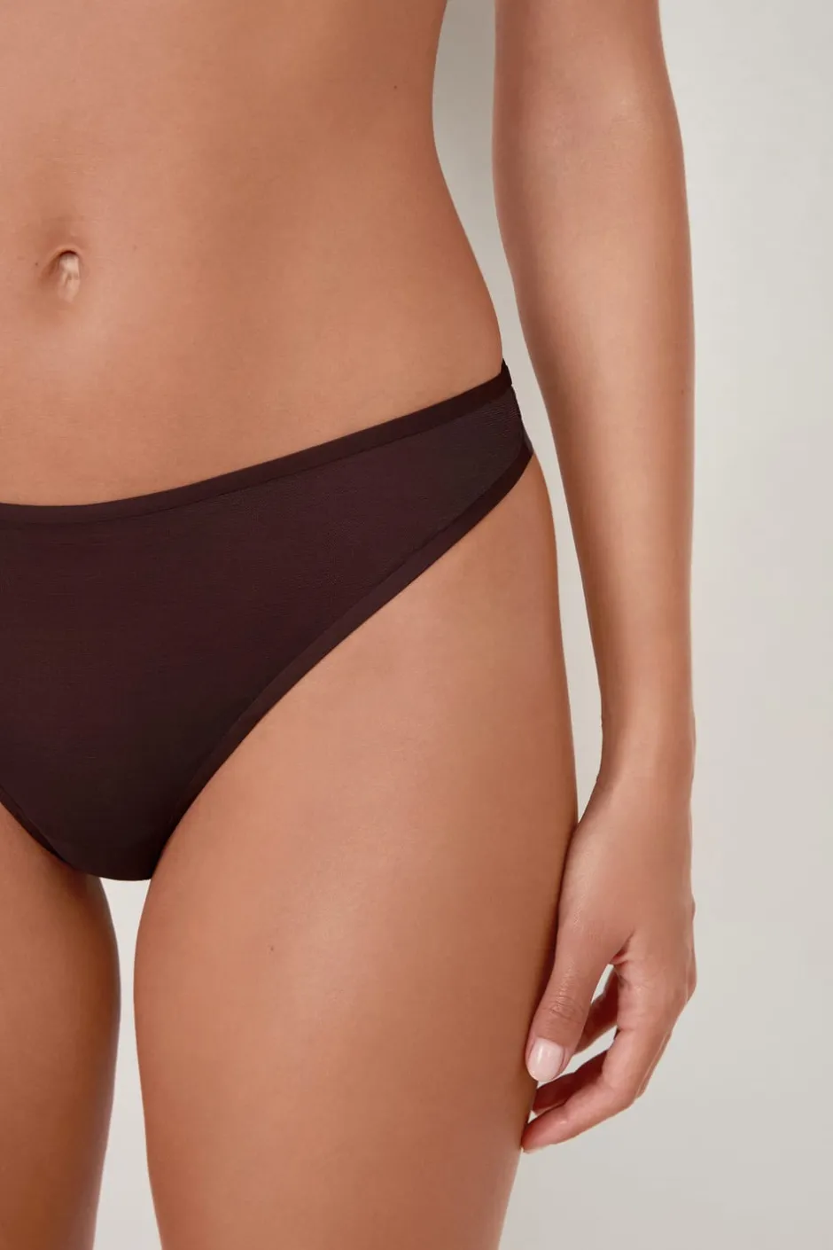ETAM Braguitas Invisibles|Braguitas Novias|Tanga de malla CHOCOLATE