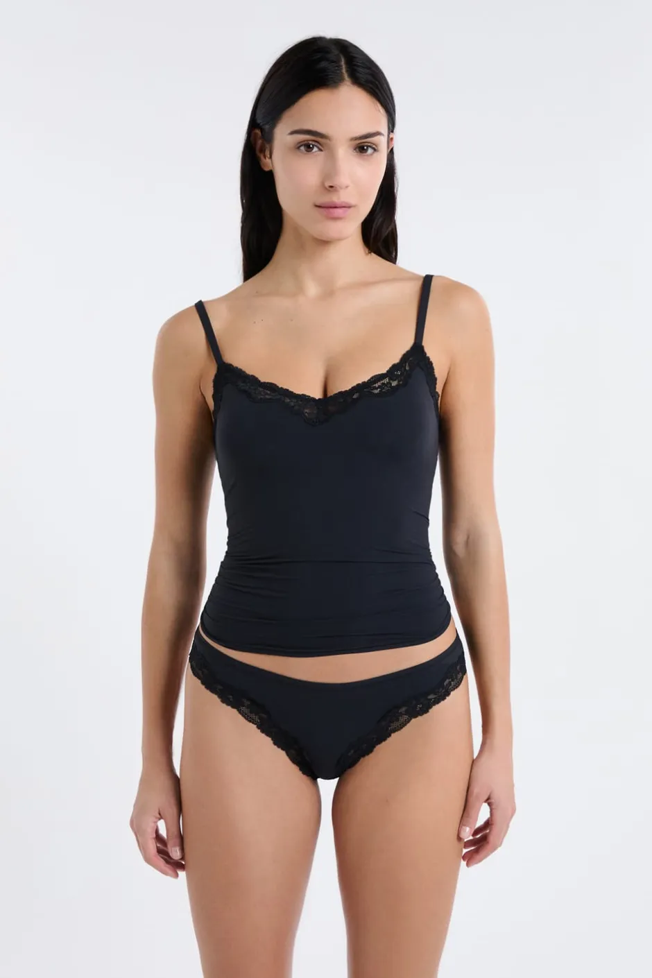 ETAM Tanga Brasileño|Tanga de microfibra y encaje NEGRO