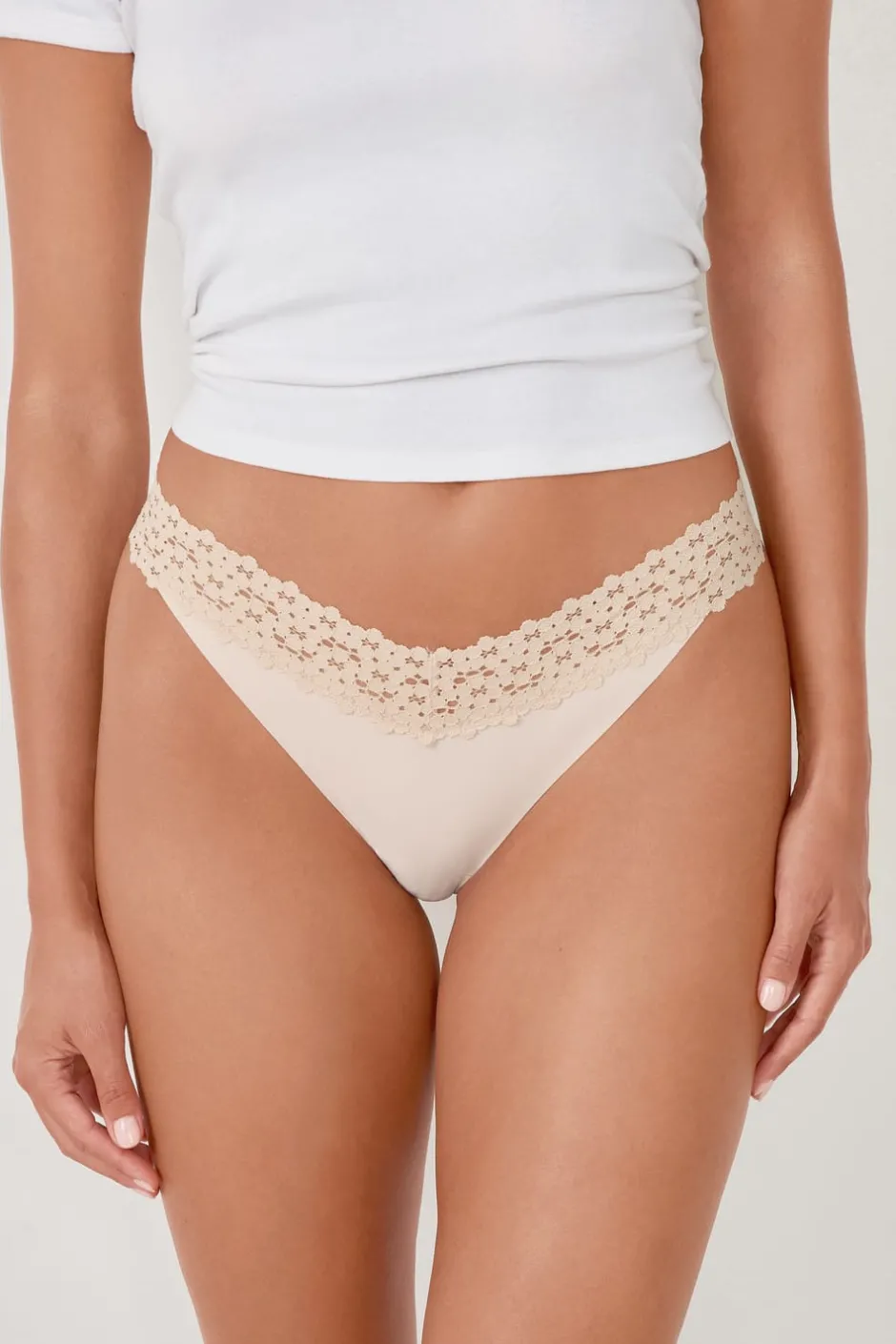 ETAM Tanga Brasileño|Braguitas Party|Tanga en V de microfibra y encaje BLANCO ROJO
