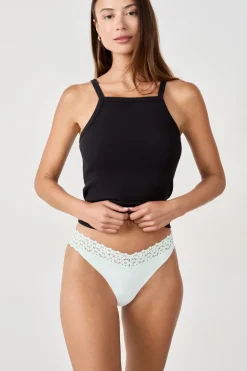ETAM Tanga Brasileño|Tanga V-shape de microfibra y encaje ESMERALDA