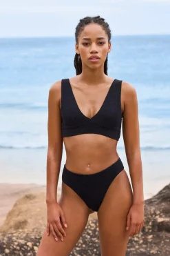 ETAM Triángulos|Top bikini tejido brillante PLATA