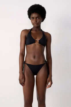 ETAM Triángulos|Top bikini triángulo con detalle de anillas La modelo mide 1m75 y viste S