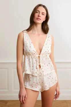 ETAM Los Pijamas Más Responsables|Partes De Arriba De Pijama|Top de pijama de satén con estampado de corazones IMP FD crudo